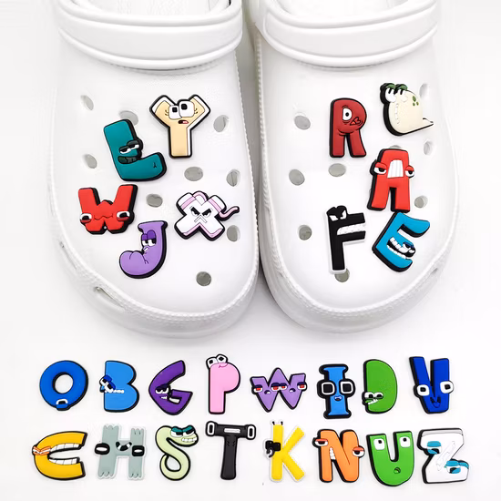 26 шт., подвески в виде крокодила с алфавитом, украшения для обуви, подвески для сабо, сандалии, аксессуары для обуви для детей, подарки для мальчиков и девочек